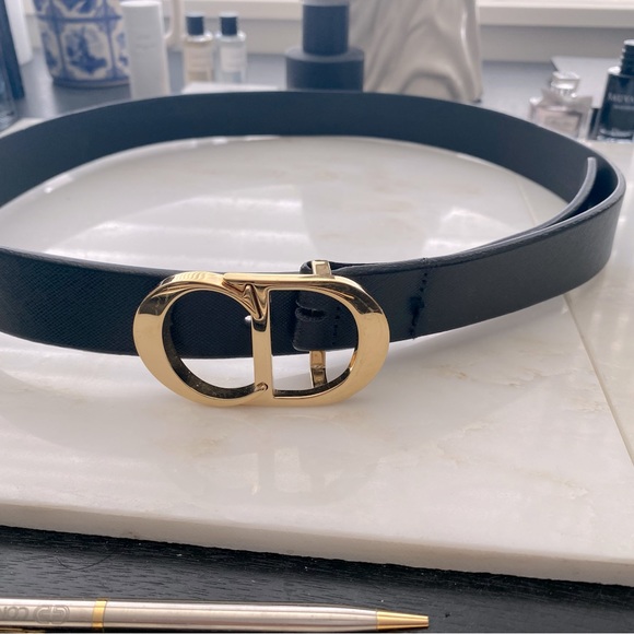 DIOR BUCKLE ON ZARA BELT